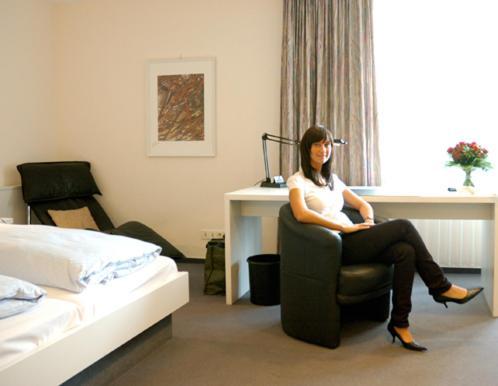 Hotel Am Park Dinslaken Room photo